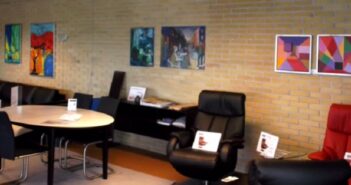 Ny maleriudstilling hos EFA møbler på Københavnsvej 218, Køge nord