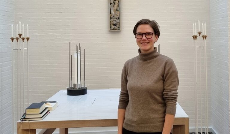 Et legebarn har fundet sin plads i kirken