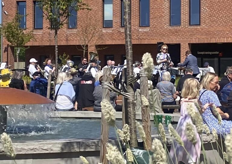 Sommermusik og havefest i Solrød: En festlig start på sommeren